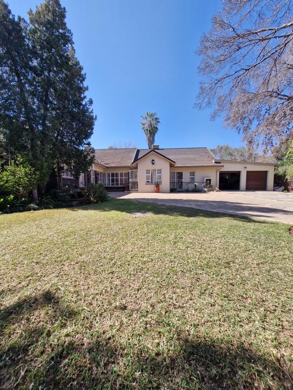 10 Bedroom Property for Sale in Vryburg North West
